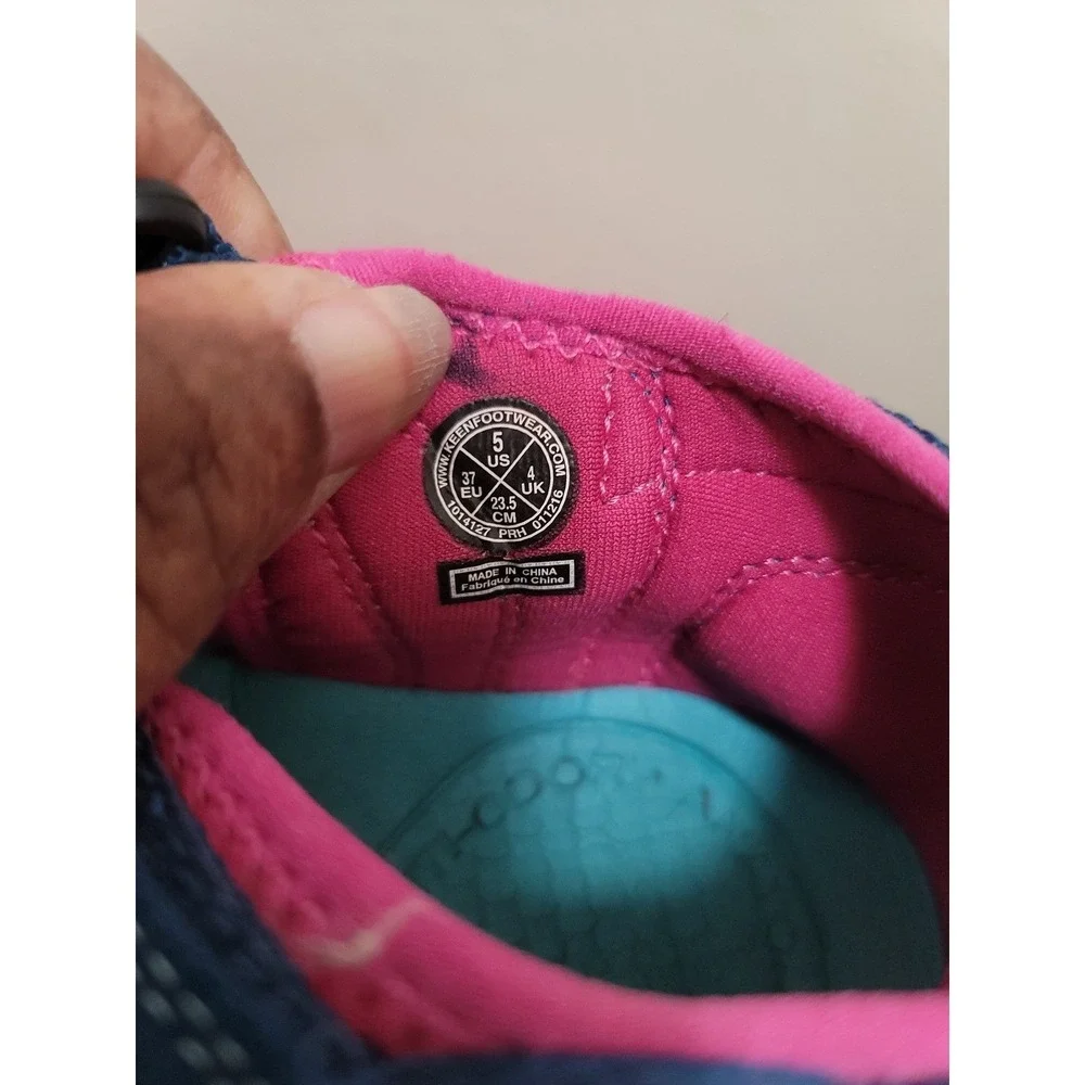 Keen Moxie Sandals Girls 5 Blue Pink Waterproof Sport Hiking